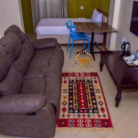 Walabi Mara Hotel Narok Eksteriør bilde
