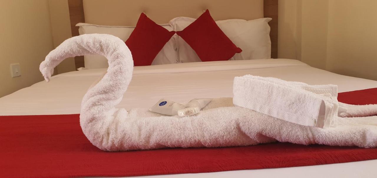 Walabi Mara Hotel Narok Eksteriør bilde