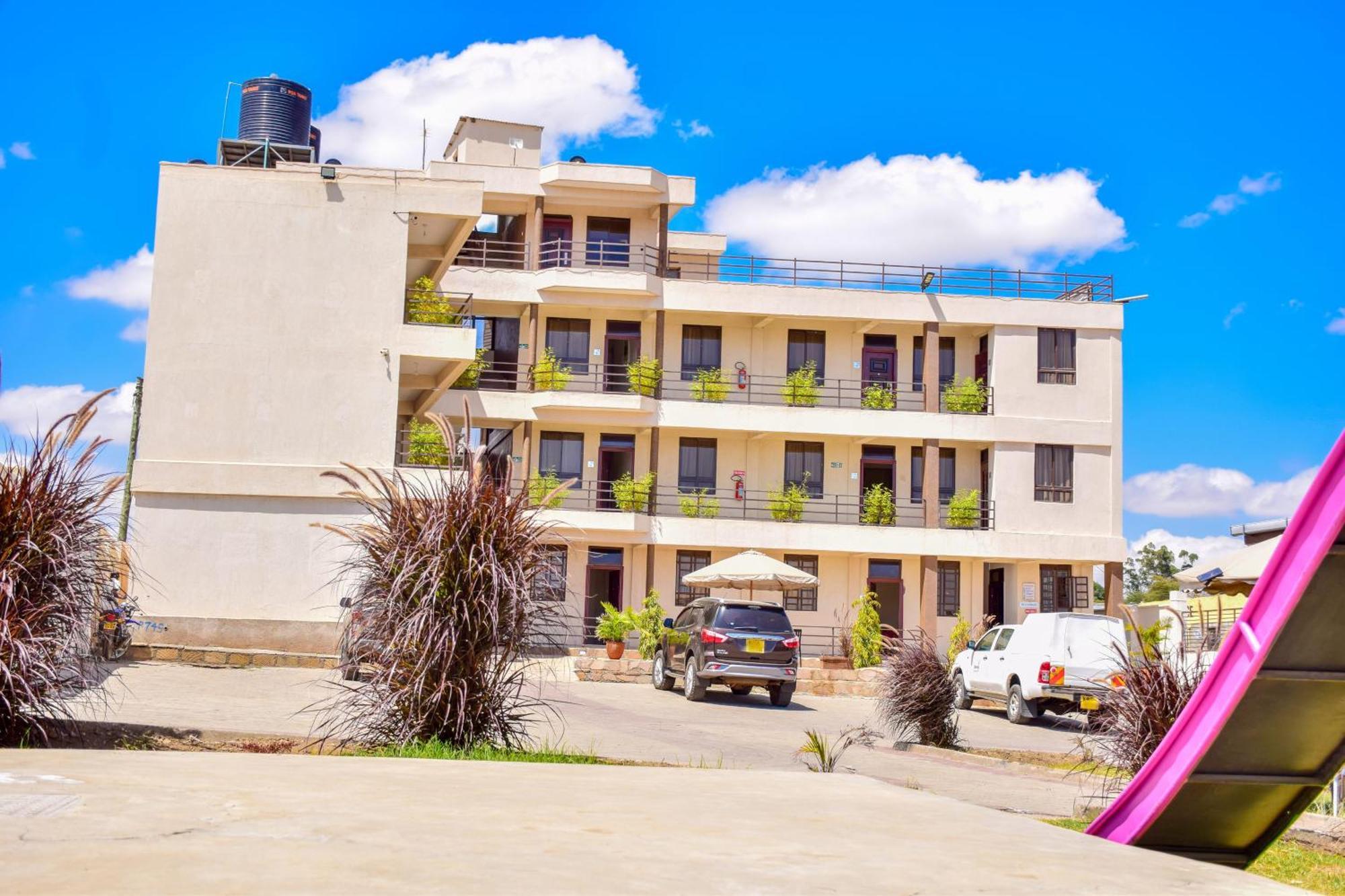 Walabi Mara Hotel Narok Eksteriør bilde
